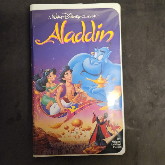 Disney Black Diamond VHS | Aladdin | Beauty and the Beast | Rescuers Down Under - Picture 3 of 15